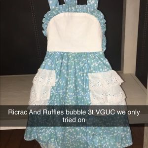 Ricrac And Ruffles Bubble